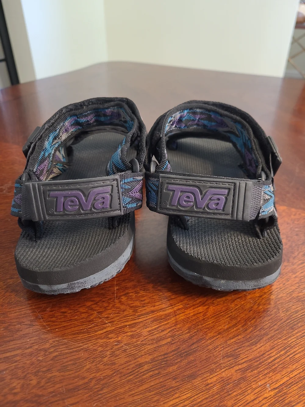 Teva Original Universal Sport Black Sandals with Blue & Purple Pattern NWOB M 9